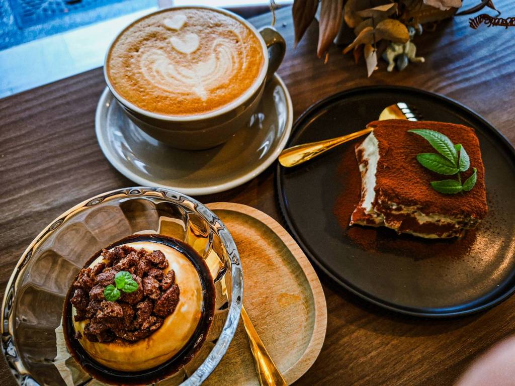 S&J Coffee|悠閒放鬆的咖啡廳 酒香濃郁的提拉米蘇&nbsp;Q彈奶酪不能錯過